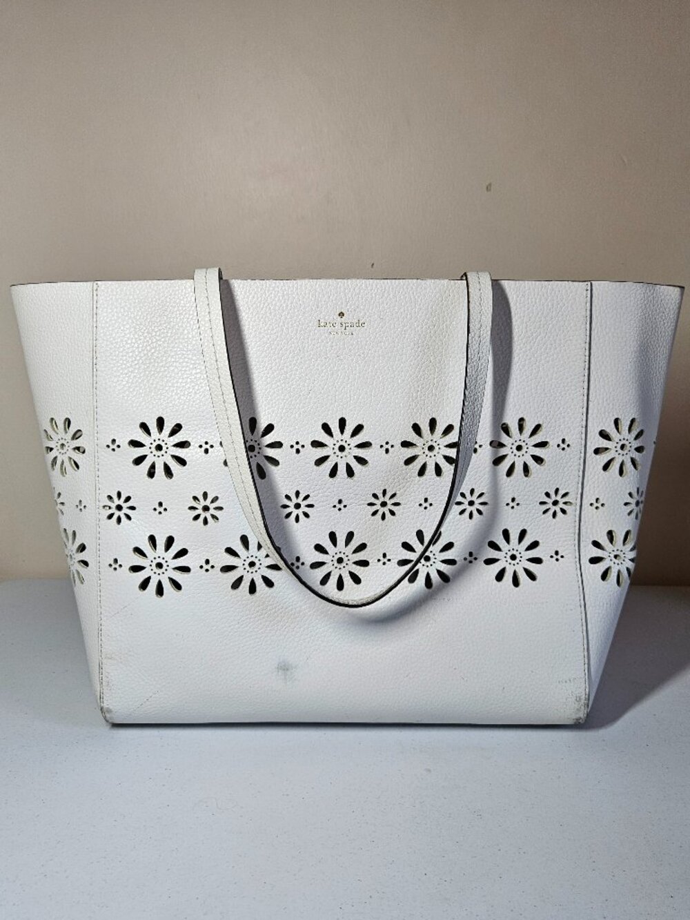 Kate Spade New York Faye Drive Hallie Laser-Cut White Leather Tote Bag Pouch